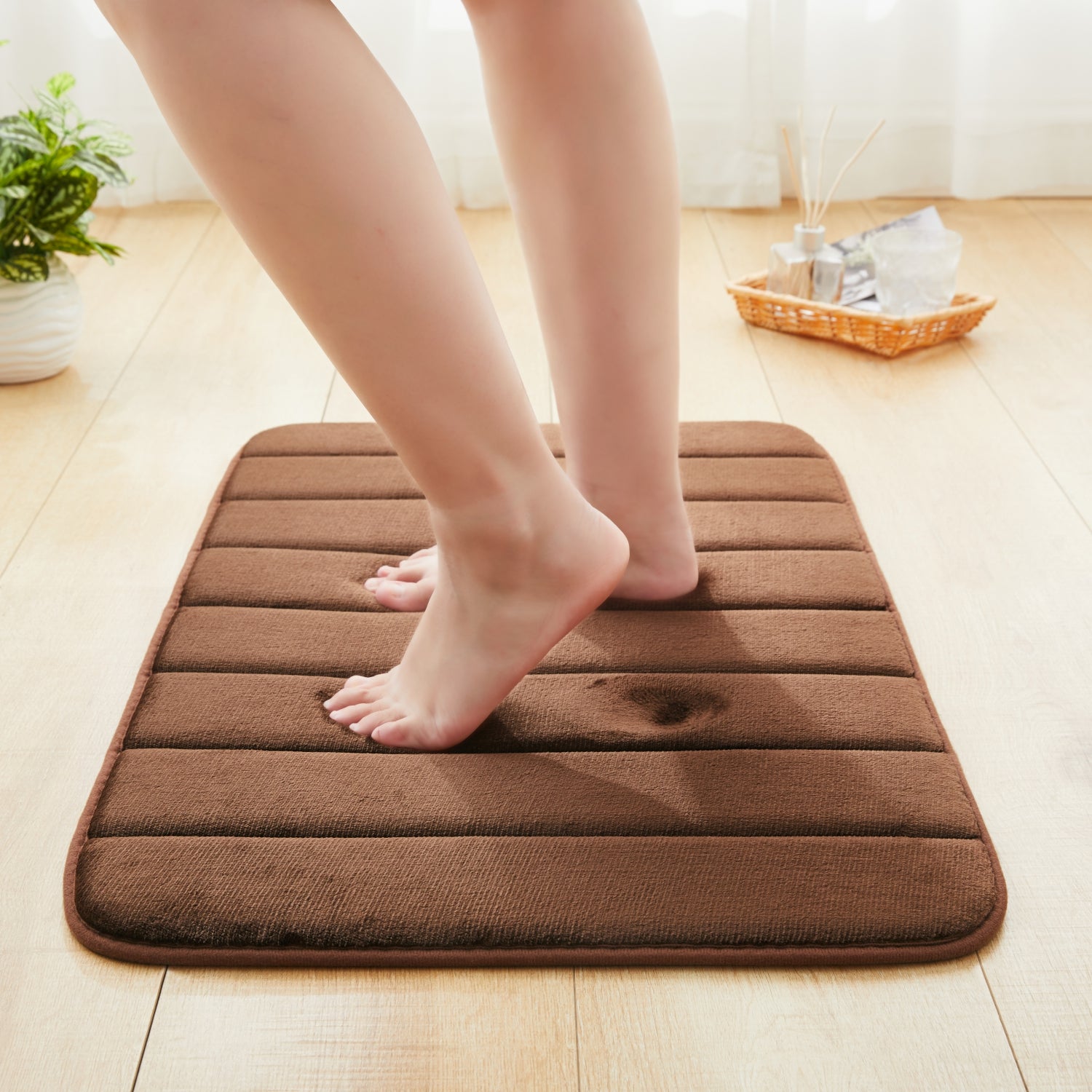 Memory Foam Bath Mat Ultra Absorbent Non-Slip Brown