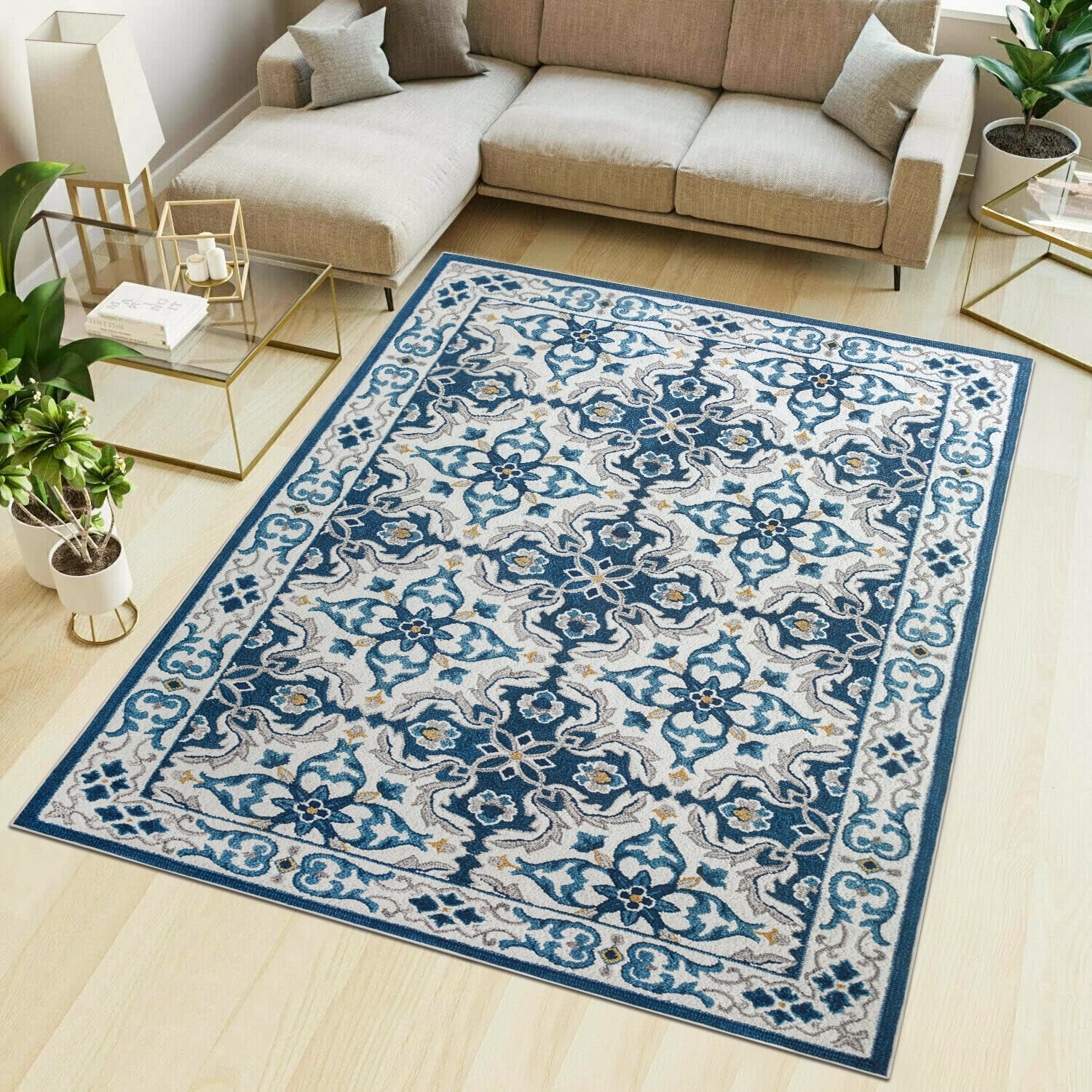 Traditional Patterned Area Rug Luna
